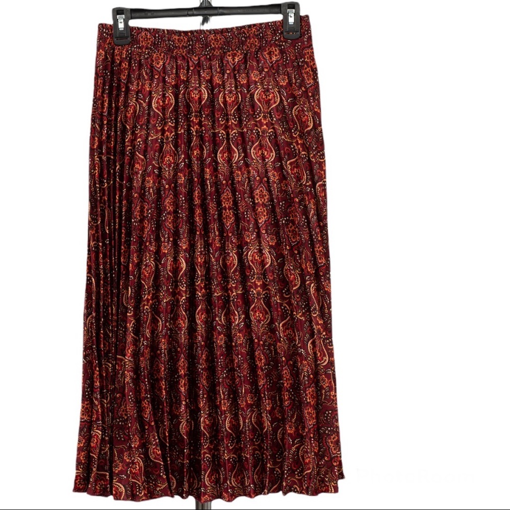 Max studio pleated midi skirt size S